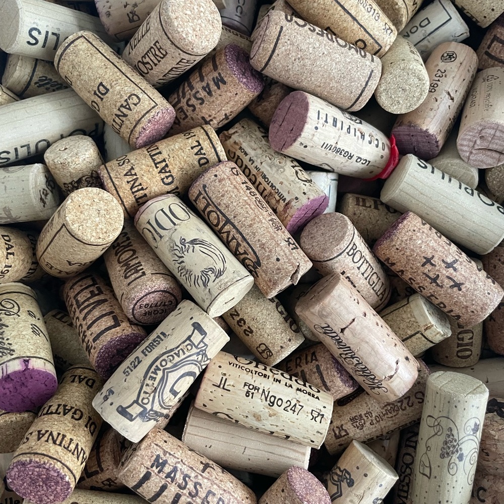 200 Premium Wine Corks / Natural Wines / Small Producers / For Decor & Crafting
